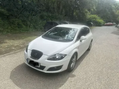 Gebraucht Seat Leon 105 PS (77 kW) 2011 Weiß Kleinwagen