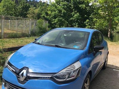 Gebraucht Renault Clio IV Initiale Paris 90 PS (66 kW) 2014 Blau Limousine