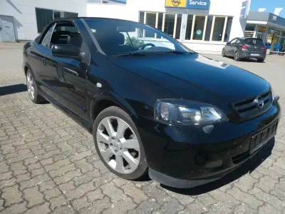 Gebraucht Opel Astra Cabriolet 147 PS (108 kW) 2002 Schwarz Cabrio