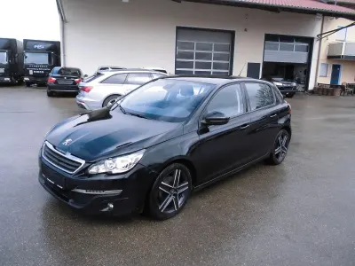 Occasion Peugeot 308 Active 125 PK (91 kW) 2014 Zwart Sedan