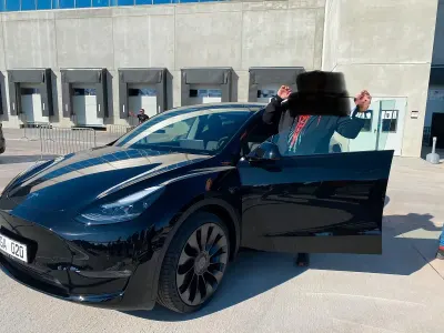 Gebraucht Tesla Model Y Performance 392 kW (534 PS) 2022 Schwarz SUV
