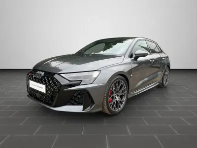 Neu Audi RS3 Sportback Advanced 400 PS (294 kW) 2026 Daytonagrau perleffekt (metallic) Kleinwagen