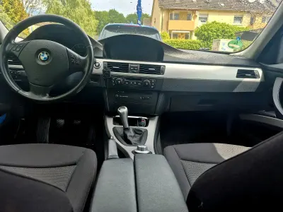 Gebraucht BMW 318 130 PS (95 kW) 2006 Silber Kombi