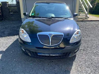 Gebraucht Lancia Ypsilon 67 PS (49 kW) 2004 Schwarz Kleinwagen