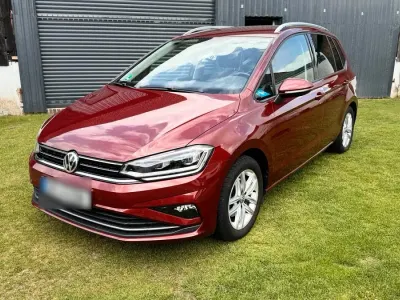 Gebraucht VW Golf Comfortline 150 PS (110 kW) 2020 Rot Van / Kleinbus