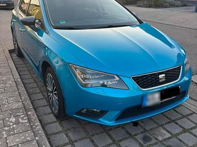 Usata Seat Leon CONNECT 125 CV (91 kW) 2016 Blu Berlina