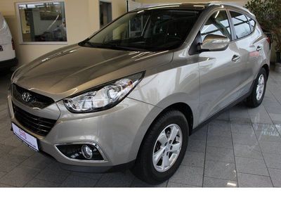 gebraucht Hyundai ix35 Style 2WD Klimaautomatic,AHK,Teilleder,PDC