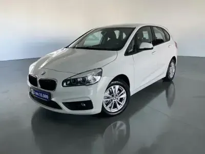 Gebraucht BMW 218 Active Tourer Advantage 136 PS (100 kW) 2016 Alpinweiss Van / Kleinbus
