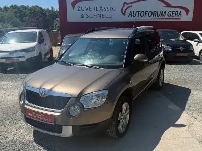 Gebraucht Skoda Yeti Family 122 PS (89 kW) 2011 Grau SUV
