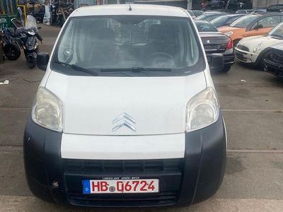Weiß Gebraucht 2009 Citroën Nemo Van / Kleinbus | 3.689 € (Etwas zu teuer)