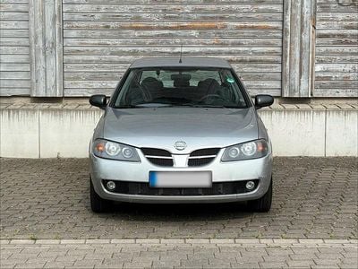 Gebraucht Nissan Almera 90 PS (66 kW) 2003 Grau Kleinwagen