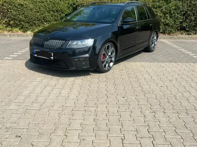 Gebraucht Skoda Octavia vRS 184 PS (135 kW) 2014 Schwarz Kombi