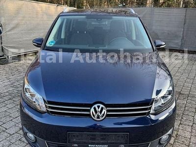 Blau Gebraucht 2015 VW Touran Highline Van / Kleinbus | 11.800 € (Superpreis)