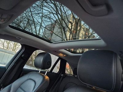 Schwarz Gebraucht 2018 Mercedes GLC250 AMG SUV | 32.500 € (Etwas zu teuer)
