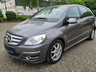 Mercedes B200