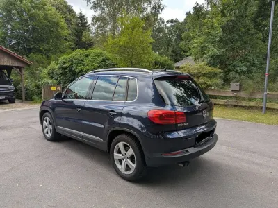 Gebraucht VW Tiguan LOUNGE 150 PS (110 kW) 2016 Blau SUV