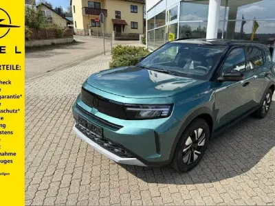Nuova Opel Frontera 136 CV (100 kW) 2026 Verde SUV
