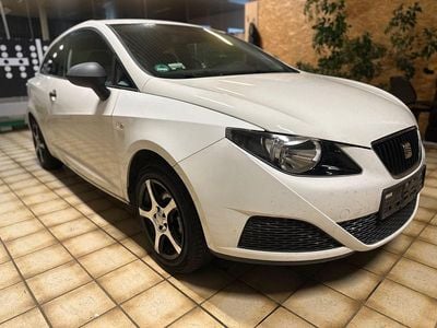 Weiß Gebraucht 2009 Seat Ibiza Reference Coupé | 1.990 € (Guter Preis)