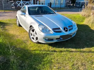 Second-hand Mercedes SLK200 163 CP (119 kW) 2006 Argintiu Cabrio