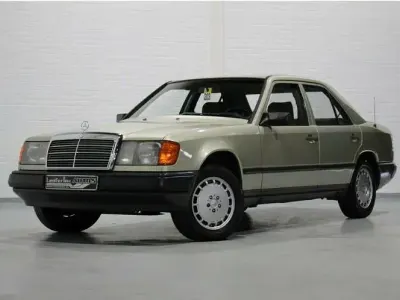 Gebraucht Mercedes E300 179 PS (131 kW) 1986 Silber Limousine