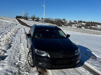Schwarz Gebraucht 2014 Skoda Octavia Elegance Kombi | 11.200 € (Fairer Preis)