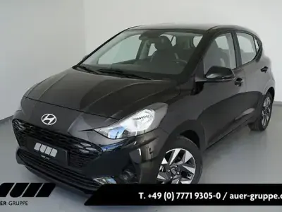 Gebraucht Hyundai i10 Trend 67 PS (49 kW) 2025 Schwarz Kleinwagen