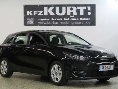 Używany Kia Ceed 120 KM (88 kW) 2023 Czarny Hatchback