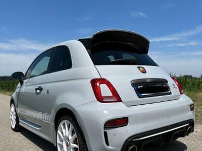 Gebraucht Abarth 695 Esseesse 179 PS (131 kW) 2022 Grau Kleinwagen
