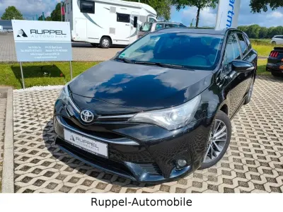 Gebraucht Toyota Avensis Edition-S 143 PS (105 kW) 2016 Schwarz Limousine