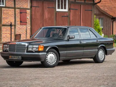 Gebraucht Mercedes 560 279 PS (205 kW) 1990 Schwarz Limousine