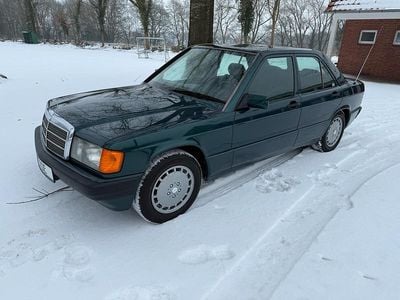 Gebraucht Mercedes 190 Avantgarde 90 PS (66 kW) 1992 Grün Limousine