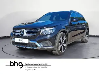 Gebraucht Mercedes GLC250 204 PS (150 kW) 2018 Obsidianschwarz  metalliclack SUV