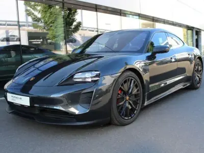 Gebraucht Porsche Taycan 439 kW (598 PS) 2023 Vulkangraumetallic (metallic) Limousine