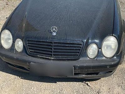 Second-hand Mercedes CLK320 218 CP (160 kW) 1999 Negru Coupe