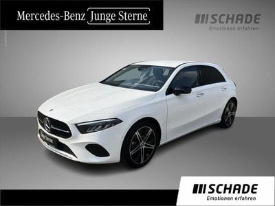Gebraucht Mercedes A200 Progressive 163 PS (119 kW) 2023 Weiß Limousine