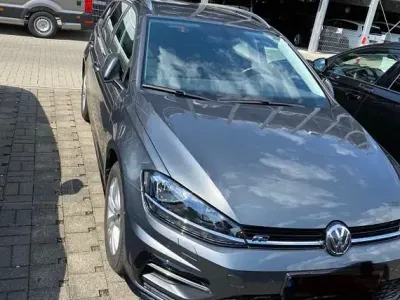 Gebraucht VW Golf VII United 150 PS (110 kW) 2020 Grau Kombi