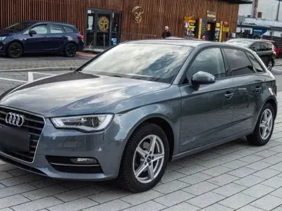 Gebraucht Audi A3 Ambition 110 PS (80 kW) 2015 Grau Limousine
