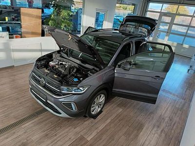 Nouă VW T-Cross Life 150 CP (110 kW) 2025 Gri SUV