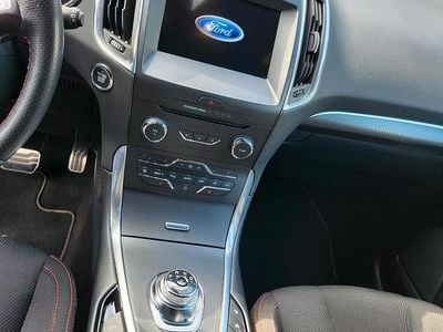 Second-hand Ford S-MAX ST-Line 190 CP (139 kW) 2019 Maro Monovolum