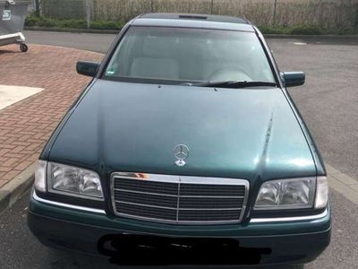 Mercedes C200