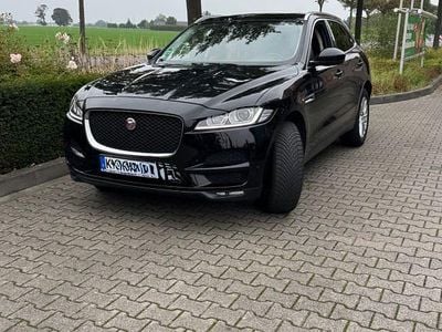 Schwarz Gebraucht 2016 Jaguar F-Pace Prestige SUV | 14.999 € (Fairer Preis)