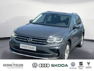 Gebraucht VW Tiguan Elegance+ 150 PS (110 kW) 2022 Delfingrau SUV