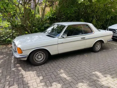 Gebraucht Mercedes 280 185 PS (136 kW) 1982 Coupé