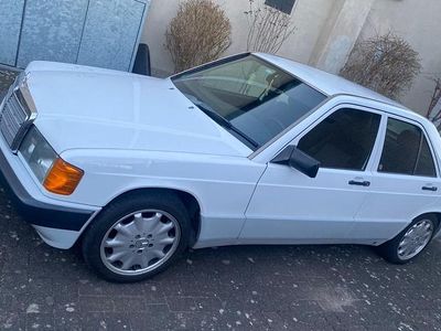 Gebraucht Mercedes 190 160 PS (117 kW) 1991 Weiß Limousine