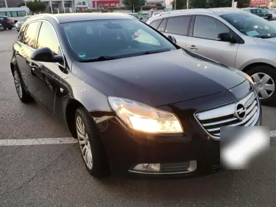 Gebraucht Opel Insignia 160 PS (117 kW) 2011 Braun Kombi