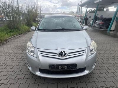 Gebraucht Toyota Auris Edition 132 PS (97 kW) 2011 Silber Kleinwagen