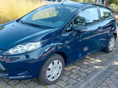 Gebraucht Ford Fiesta 60 PS (44 kW) 2009 Blau Kleinwagen