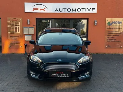 Gebraucht Ford Focus Titanium 125 PS (91 kW) 2018 Schwarz Kombi