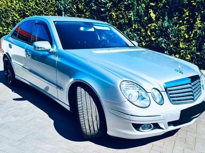 Mercedes E280