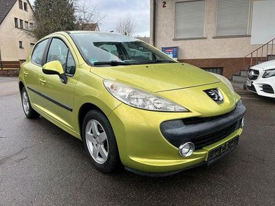 Gelb Gebraucht 2009 Peugeot 207 Urban Move Limousine | 3.990 € (Etwas zu teuer)